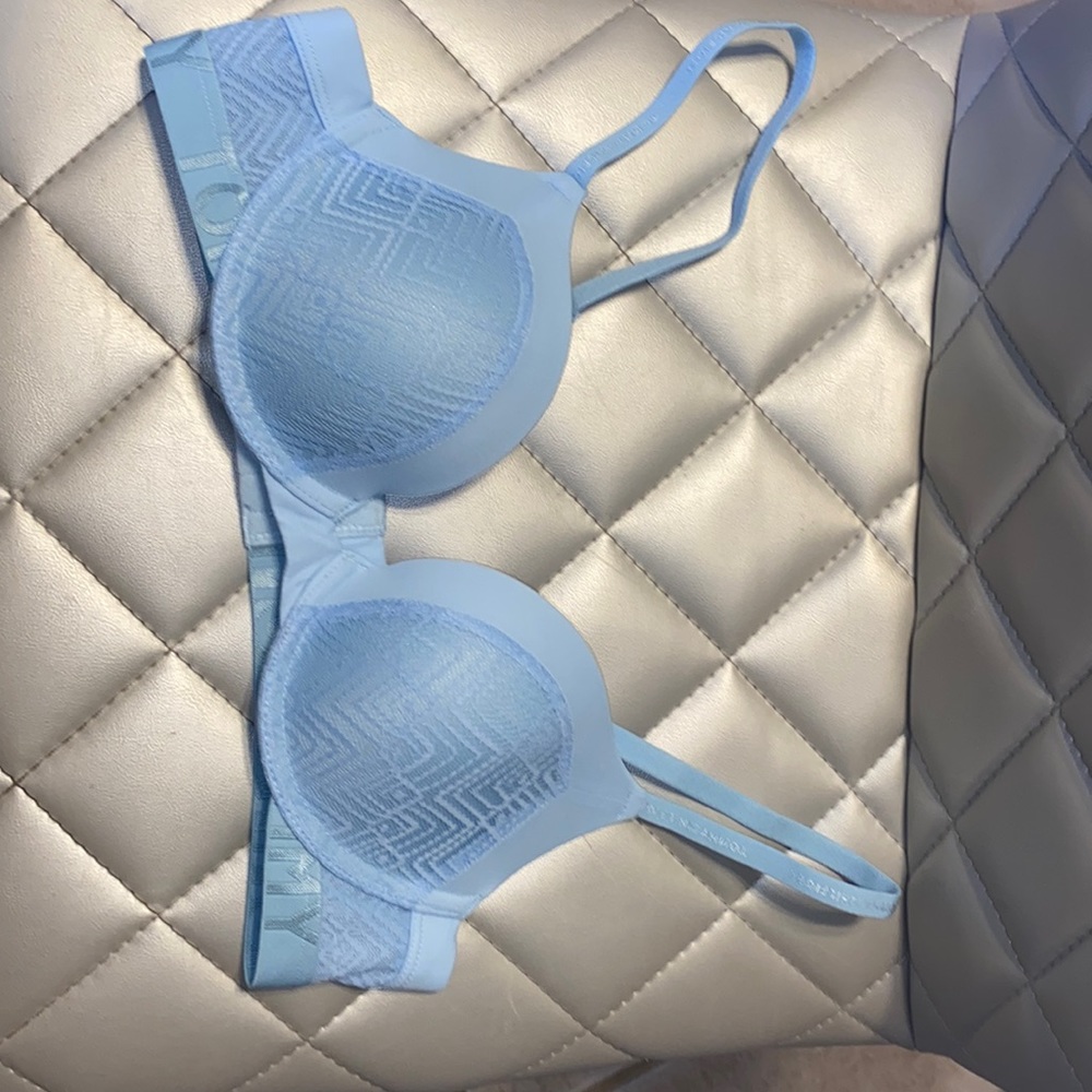 Tommy bra